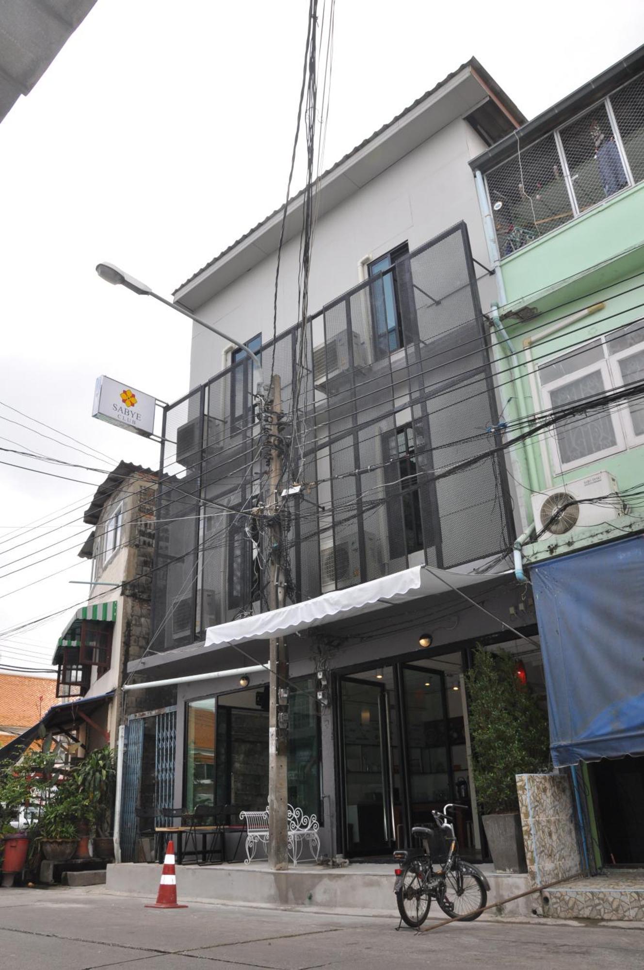 Sabye Club Hostel Bangkok Buitenkant foto