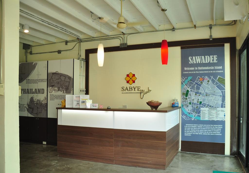 Sabye Club Hostel Bangkok Buitenkant foto